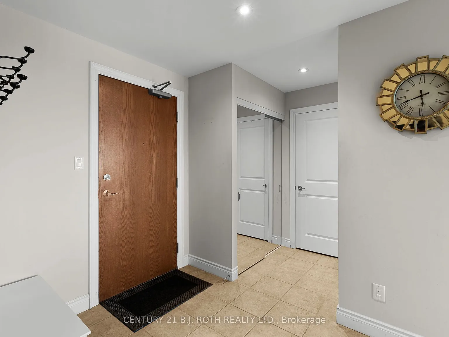 3 bed, $3,500 — Photo 3