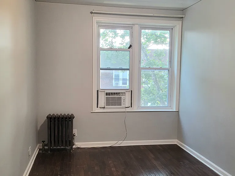 232 Lexington Ave #5 — Photo 8