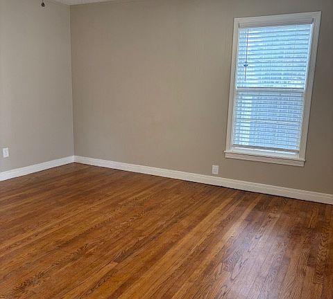 2nd image of 1710 Jackson St
