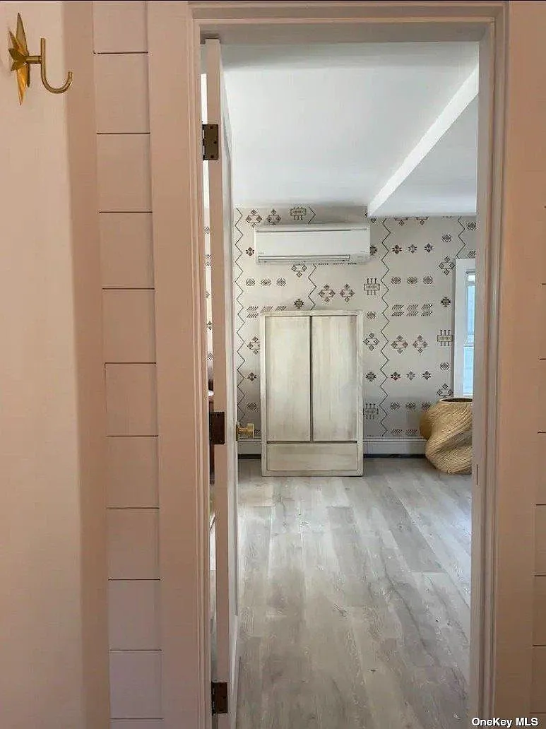 1 bed, 600 sqft, $2,400 — Photo 4