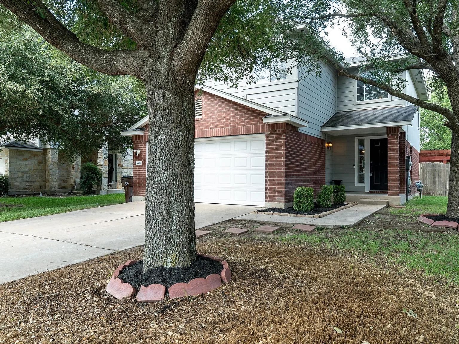 3 bed, 2.5 bath, 1710 sqft, $2,100 — Photo 3