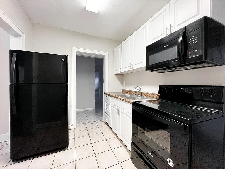 319 NW 16th Ave — Photo 53