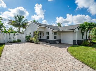 600 Mulberry Ln, Davie, FL 33325
