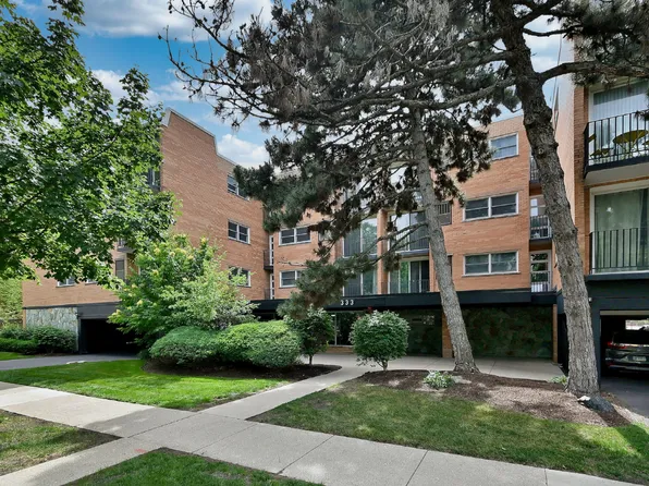 333 S East Ave APT 202, Oak Park, IL 60302