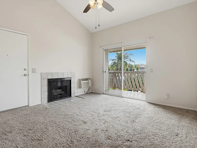 512 Sandalwood Pl — Photo 6