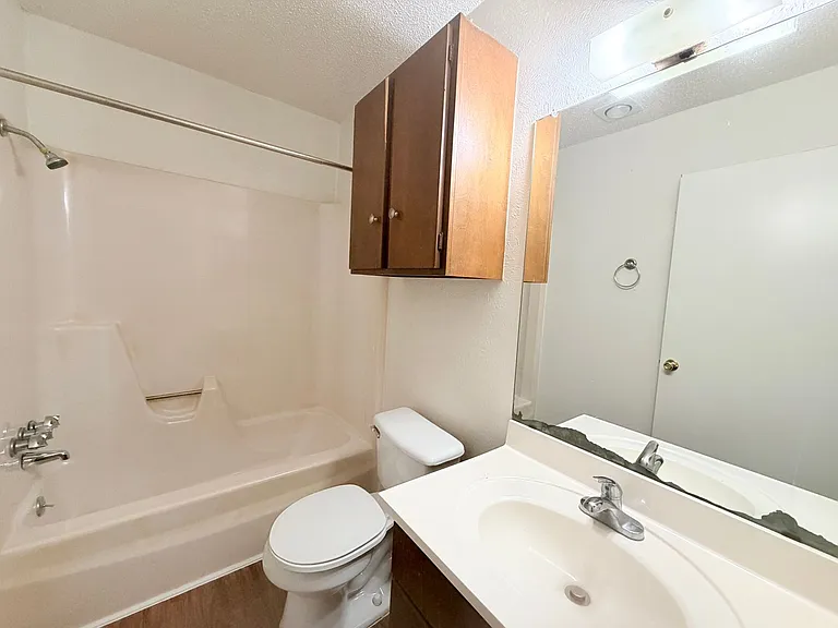 10904 Meadgreen Ct — Photo 30
