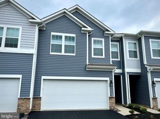 46 Fonthill Ct, Quakertown, PA 18951