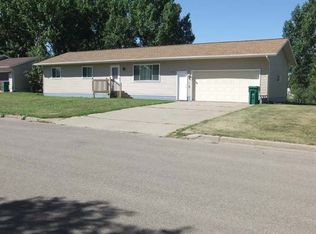 1120 Sidney Rd, Washburn, ND 58577