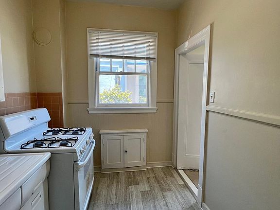 4th image of 1600 California St APT 24