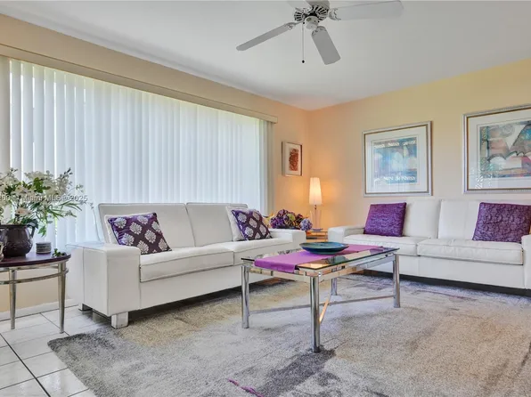 110 South Blvd APT 1A, Boynton Beach, FL 33435