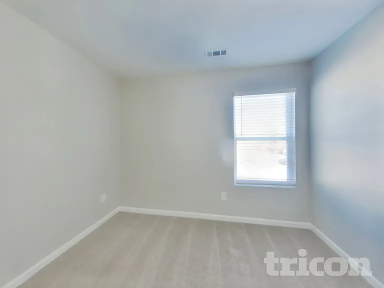 2062 Aragon Ln — Photo 17