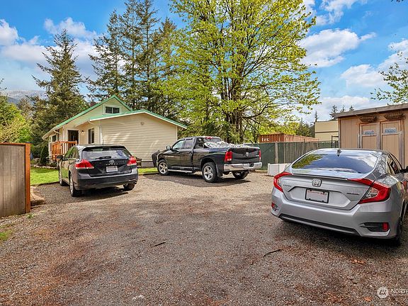 3rd image of 45529 SE 141st Street