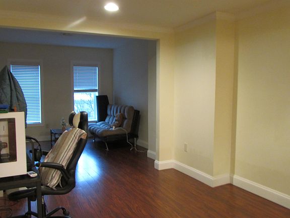 4th image of 66 E King St APT 4