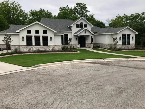 116 Vineyard Creek Cir, Del Rio, TX 78840