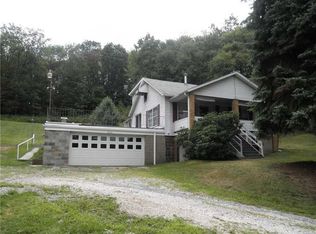 2636 Hemmerle Rd, Ambridge, PA 15003