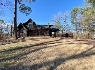 16 Bass Ln, Belleville, IL 62223