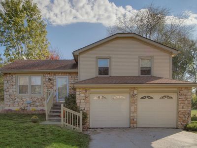 18205 Troost St, Olathe, KS, 66062