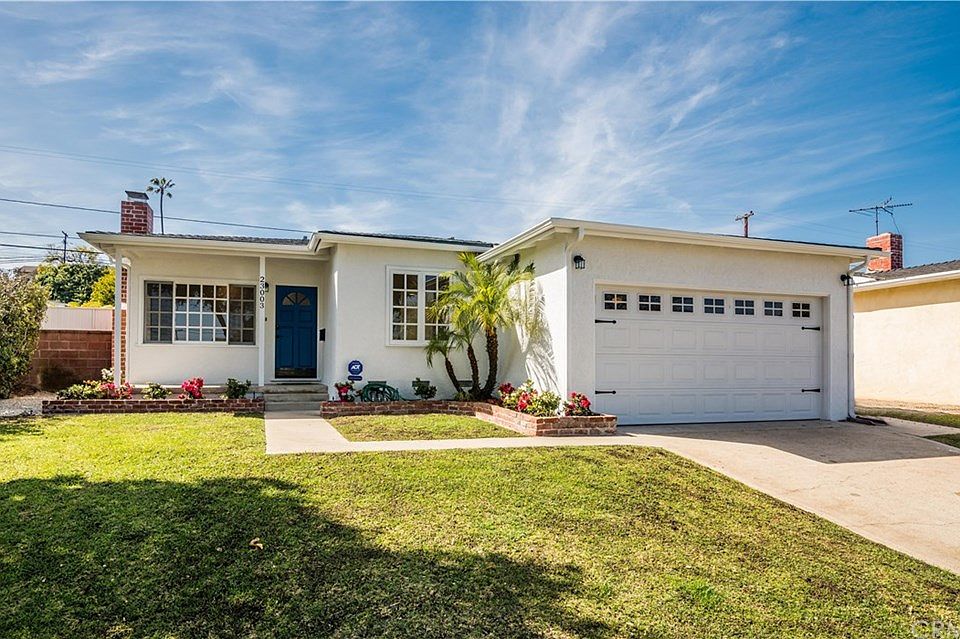 1st image of 23003 Evalyn Ave
