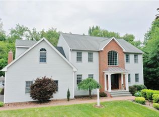 73 Kimberly Ln, Wethersfield, CT 06109