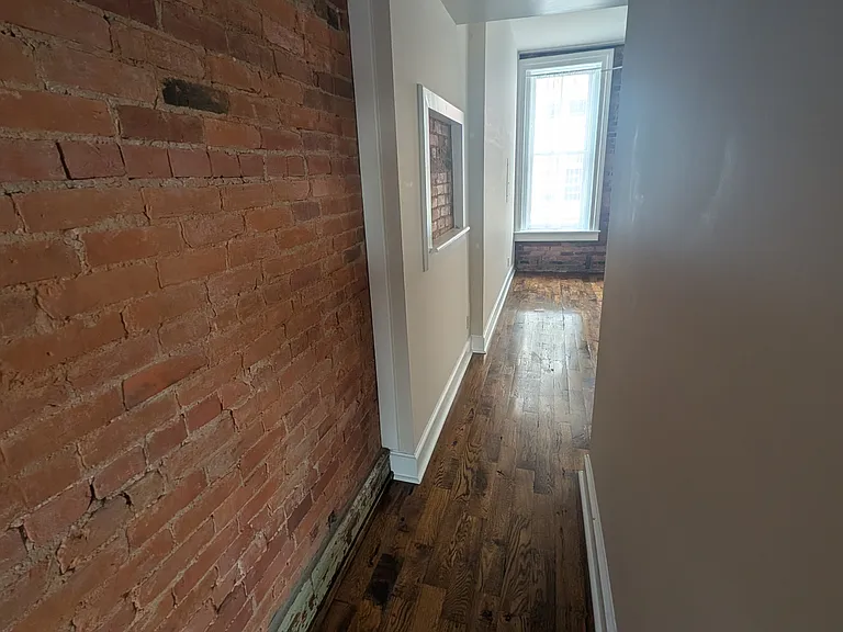 311 E 13th St #3 — Photo 7