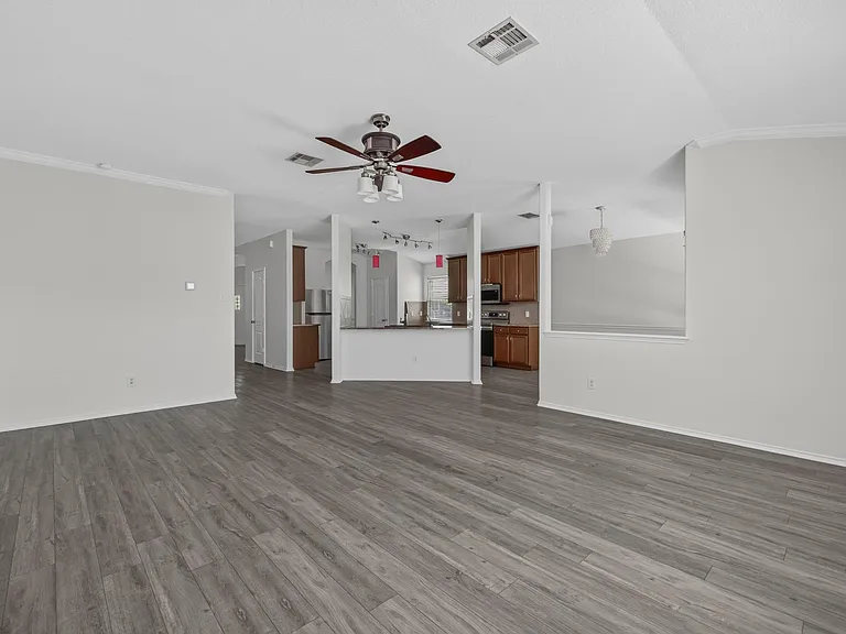315 Waterlily Way — Photo 34