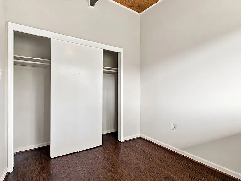 3419 University Blvd W #303 — Photo 2