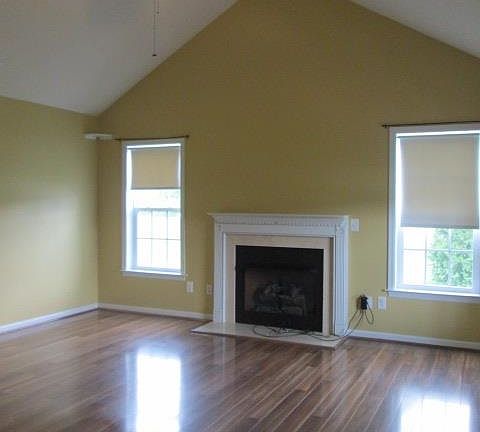 2nd image of 105 Michelle Ward Ln