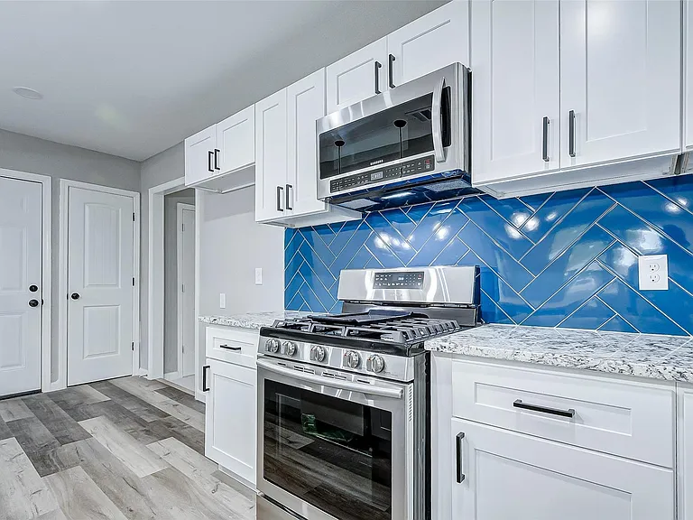 5914 Carew St — Photo 17