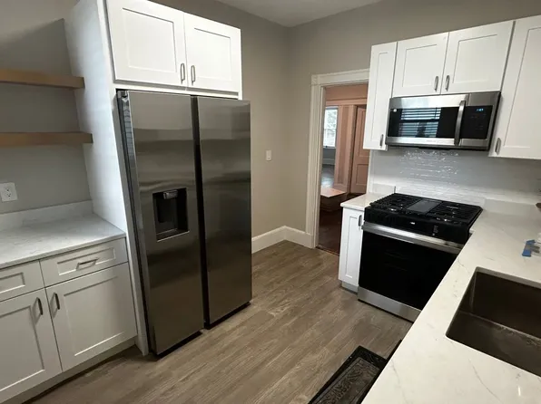 14 Radcliffe Rd APT 6, Allston, MA 02134