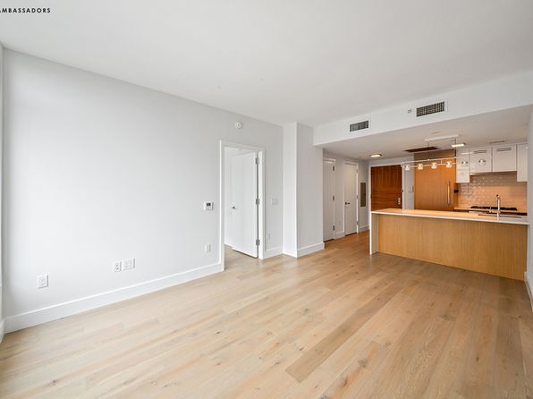 319 Schermerhorn St #15C