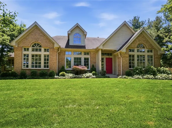 1010 Quiet Brook Trl, Dayton, OH 45458