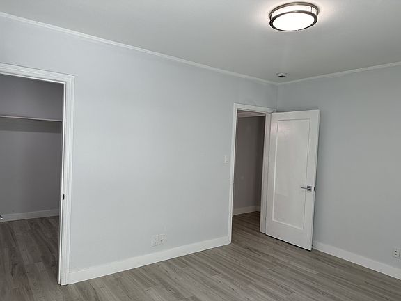4th image of 1325 El Camino Real #B
