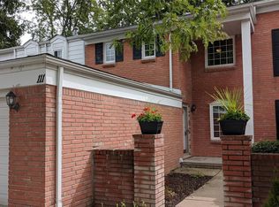 111 Manor Way, Rochester, MI 48309