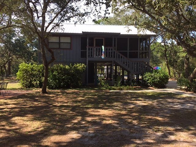 1st image of 30 Riverview Dr