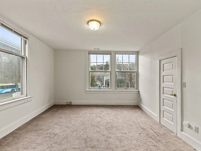 1608 W Main Ave — Photo 12