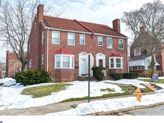 3rd image of 1711 Linden St