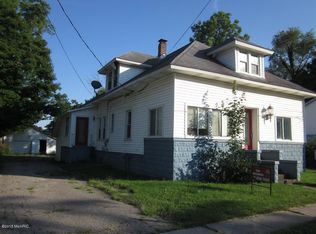 214 E Delaware St, Decatur, MI 49045