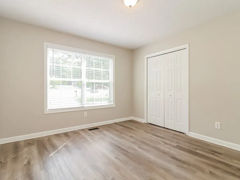 19 Eagle Point Ct — Photo 15