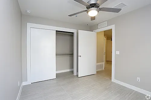 Moderno Village Apartments and Town Homes — Photo 114