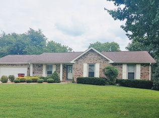 521 Windsor Dr, Clarksville, TN 37043