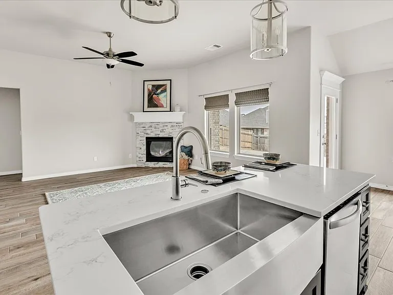 5316 Lannister Ln — Photo 11