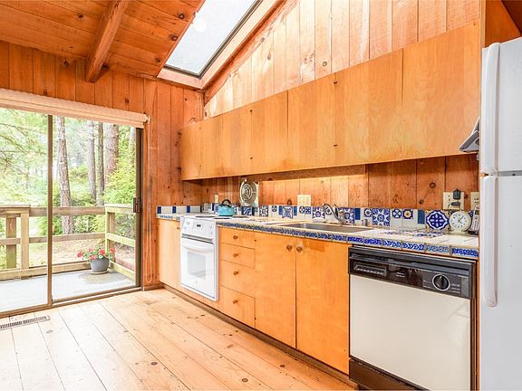 4th image of 36722 Timber Ridge Road