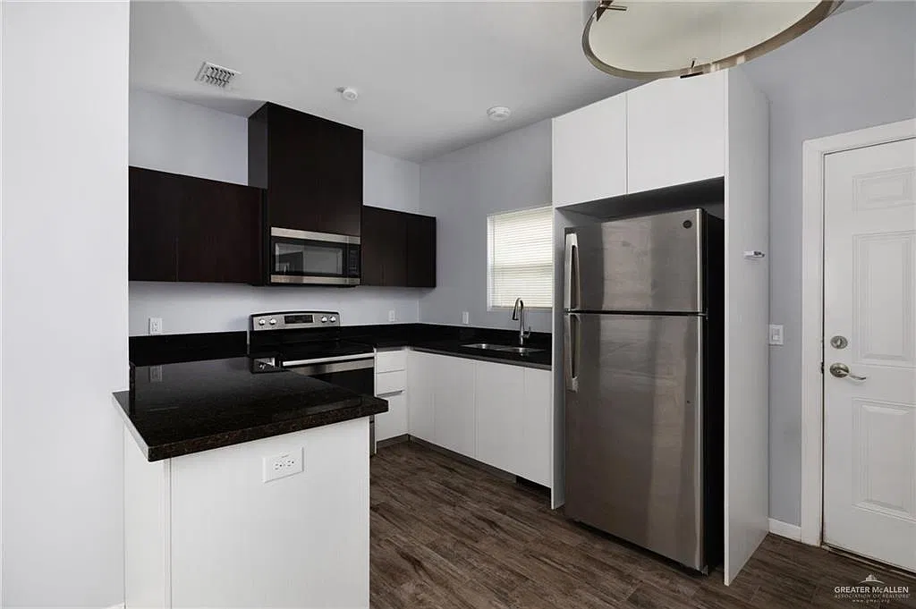 1 bed, 1.0 bath, 850 sqft, $850 — Photo 3