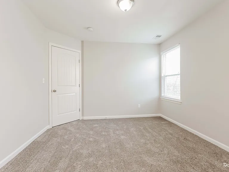 5001 Luker Ln — Photo 8