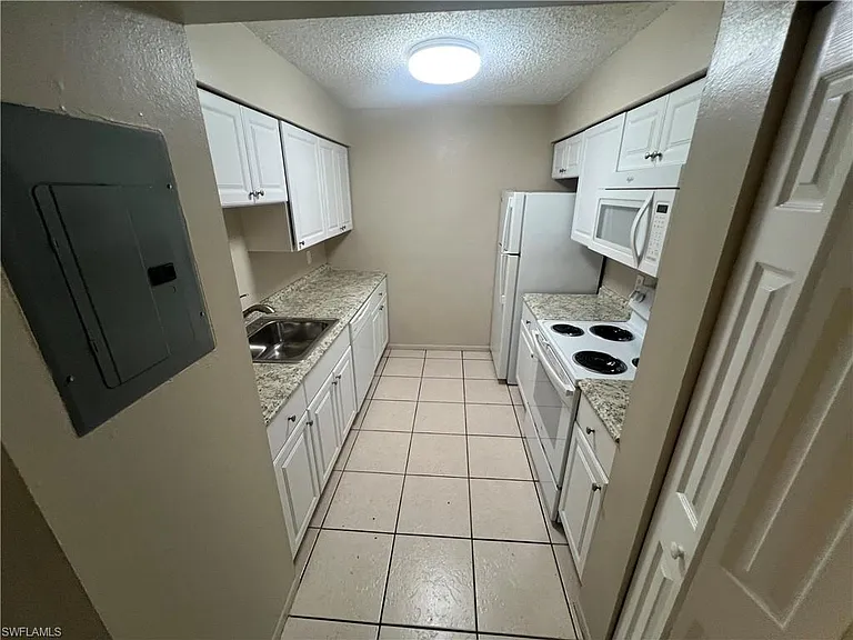 1915 Braman Ave #10 — Photo 5