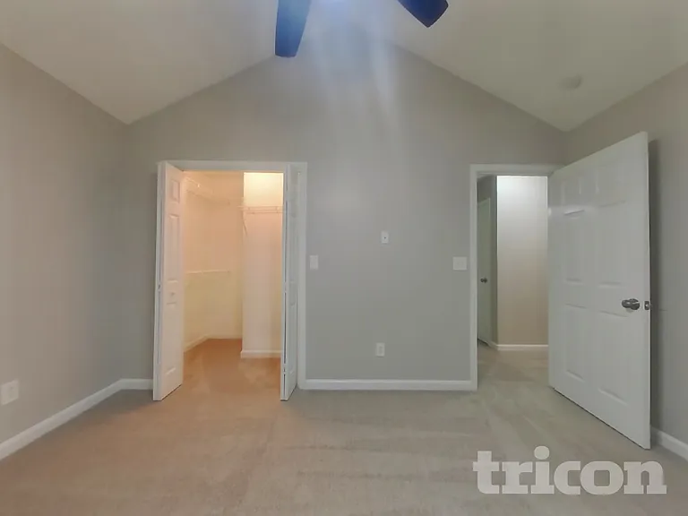 230 Ashbury Ct — Photo 5