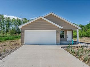 1928 E 41st St, Lorain, OH