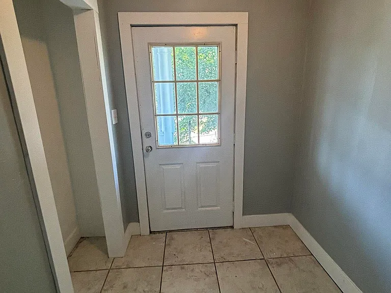 1182 Wheeling Ave — Photo 5