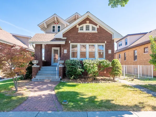 9841 S Hoyne Ave, Chicago, IL 60643