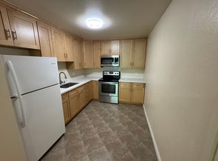 93 Lausanne Ave APT 2, Daly City, CA
